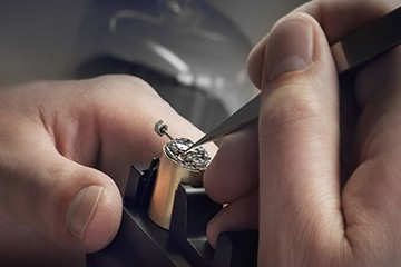 武汉劳力士不走了官方售后维修电话