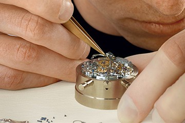 武汉劳力士表走慢官方售后维修地址