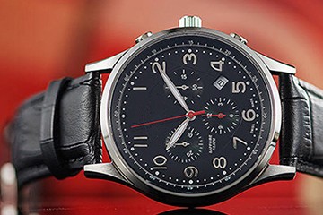 武汉劳力士表玻璃花了维修多少钱