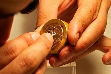 武汉劳力士表进水维修价格